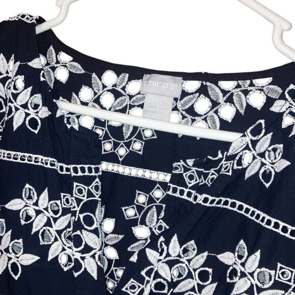 Chicos Black & White Eyelet Embroidered Cut Out Blouse Sz 3 US 16/18 #760 - Picture 3 of 9